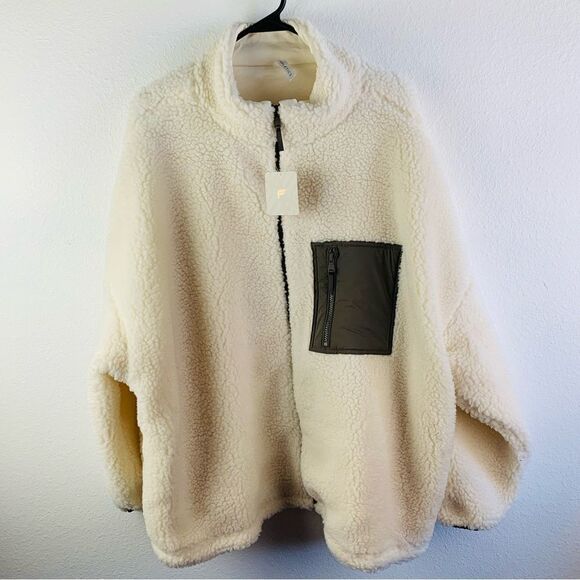 Fabletics Rylan Sherpa Jacket Cream Olive NWT - Picture 1 of 4